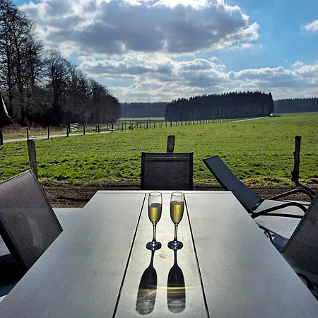 à La Lisière Du Bois Paliseul